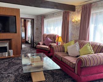 Winteringham Fields Hotel - Scunthorpe - Living room