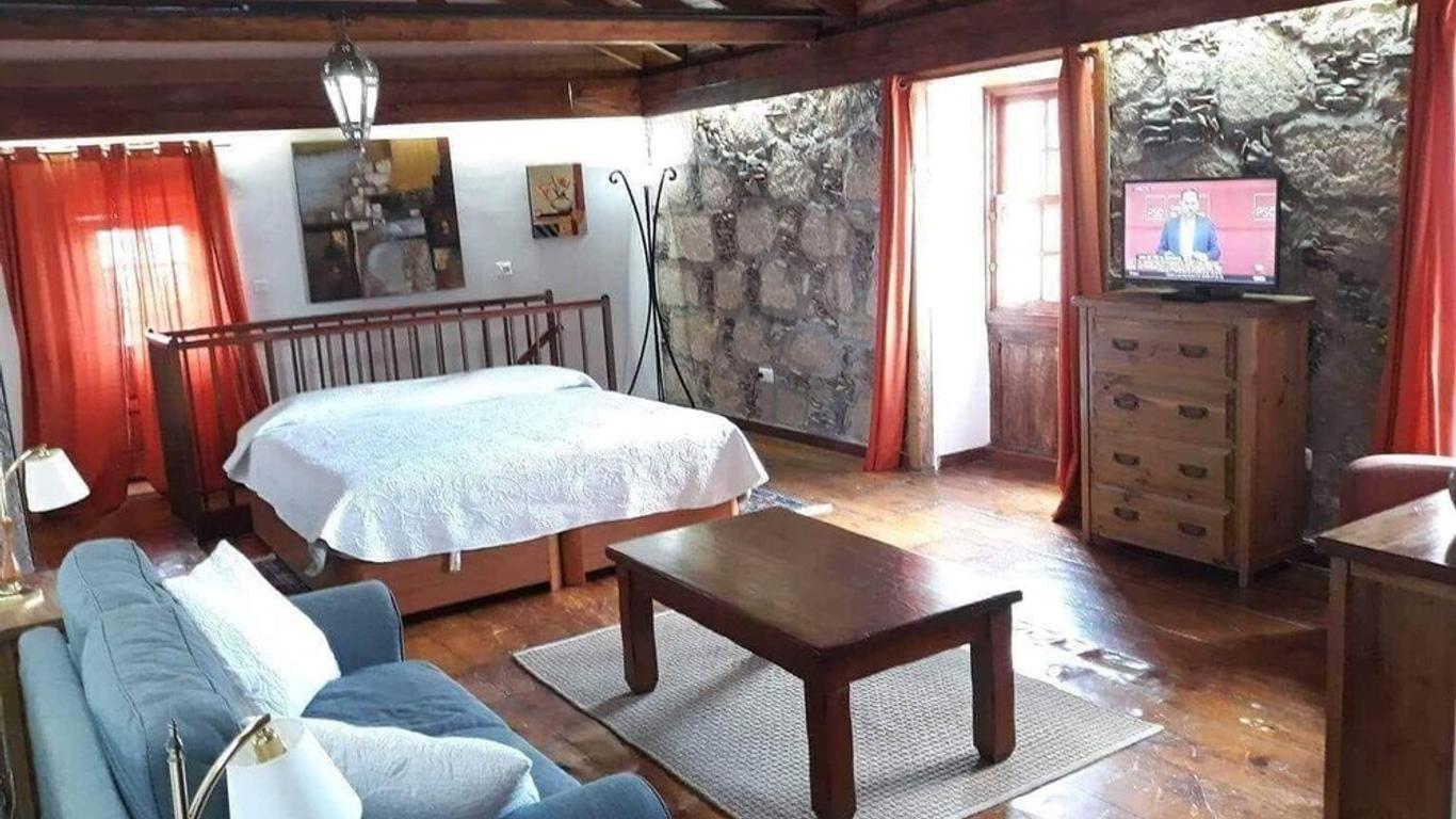 Musa Top Rustic Home