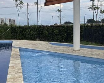 Comfortable & Cozy 3/3 Entire Townhouse in Jamundi- - Jamundí - Piscina