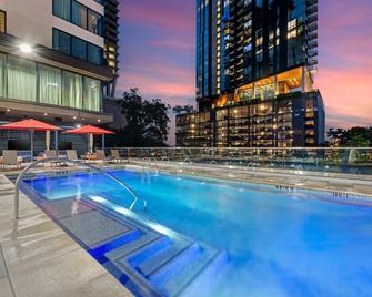 Cambria Hotel Austin Downtown - Austin - Pool