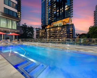 Cambria Hotel Austin Downtown - Austin - Pool