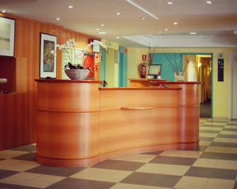 Hotel Iris Guadalajara - Guadalajara - Recepció