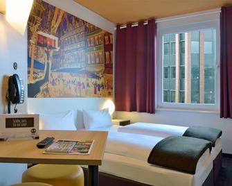 B&B Hotel Düsseldorf-City - Düsseldorf - Sypialnia