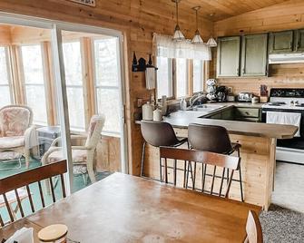 The Cove Cabin on Leech Lake - Walker - Kitchen