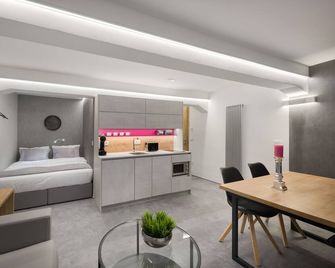 Vila Emona - Central Apartments - Free Parking - Lublana