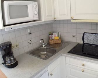 Sylvie-Steinhardt-Wohnung-4 - List - Cocina