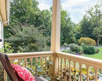 Fallen Tree Farm Bed and Breakfast - Carlisle - Balkon