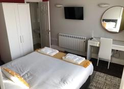 1 Riverside Apartments - Norwich - Bedroom