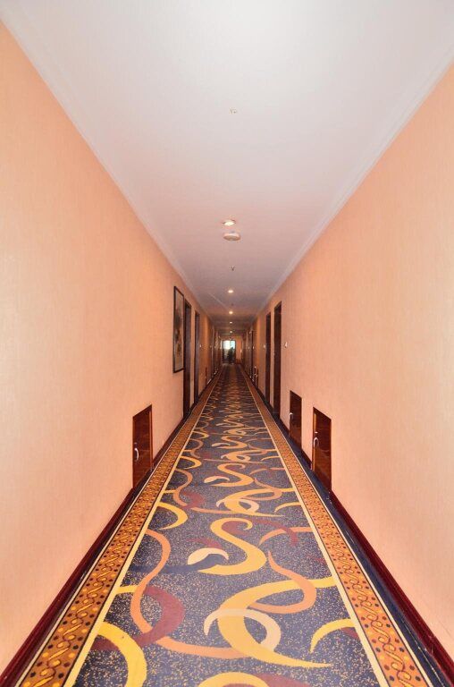 Baotou West Lake Hotel