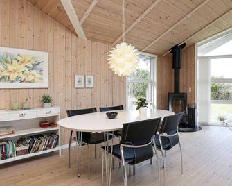 Luxury Retreat in Vorupor - By Traum Ferienwohnungen - Nørre Vorupør - Comedor
