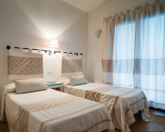 Resort Le Saline Palau - Palau - Camera da letto