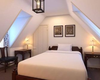 Colonial Houses, an official Colonial Williamsburg Hotel - Williamsburg