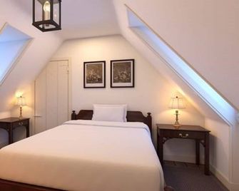 Colonial Houses, an official Colonial Williamsburg Hotel - Williamsburg