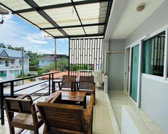 Talay Sai @ Thung Wua Laen - Chumphon - Balcony