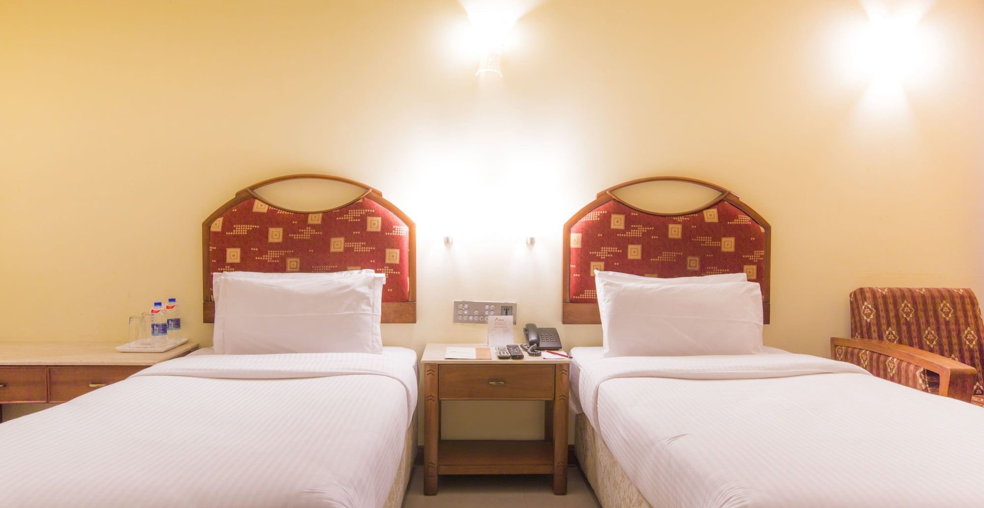 Hotel Airport International - Bombay - Yatak Odası