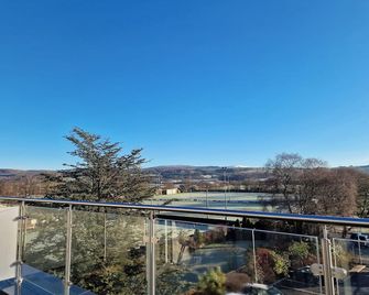 22 River View - Preston - Balcón