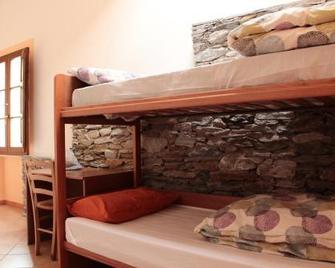 Pania forata hostel - Stazzema - Bedroom