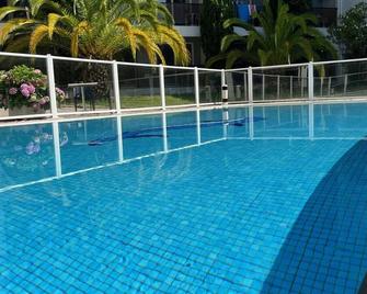 Hotel Résidence Anglet Biarritz-Parme - Anglet - Pool