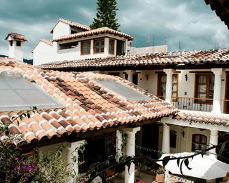 Hotel Provincia - San Cristóbal de las Casas - Building