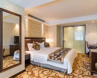 Beijing Phoenix palace Hotel - Beijing - Bedroom