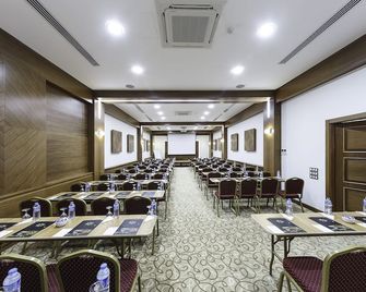 Dilek Kaya Hotel - Ortahisar - Sala de reuniones