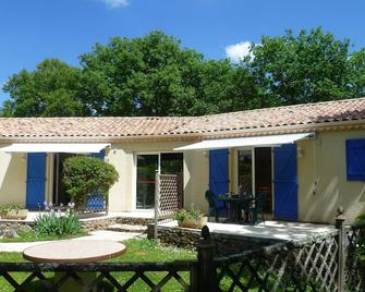 Les gites de Lescurou - Limogne-en-Quercy - Patio