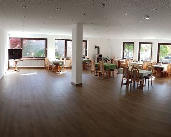 Eventhof Platzhirsch - Gaggenau - Restaurant