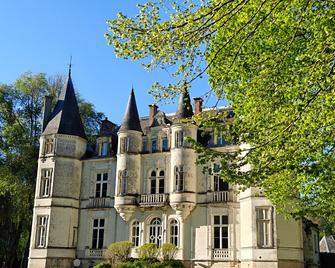 Château de Vallagon - Chissay-en-Touraine - Building