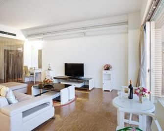Taiwan Beauty Hotel - Sun Moon Lake - Yuchi Township - Sala de estar