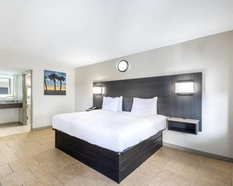 Travelodge by Wyndham Venice - Venice - Schlafzimmer