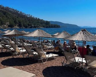 Thanos Hotel - Hisarönü