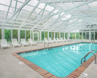 Mountain View Resort - Pigeon Forge - Piscina