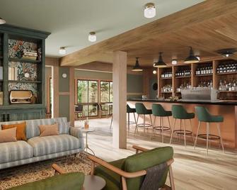 Historic Rocky Waters Inn, A Small Luxury Hotel - Gatlinburg - Bar