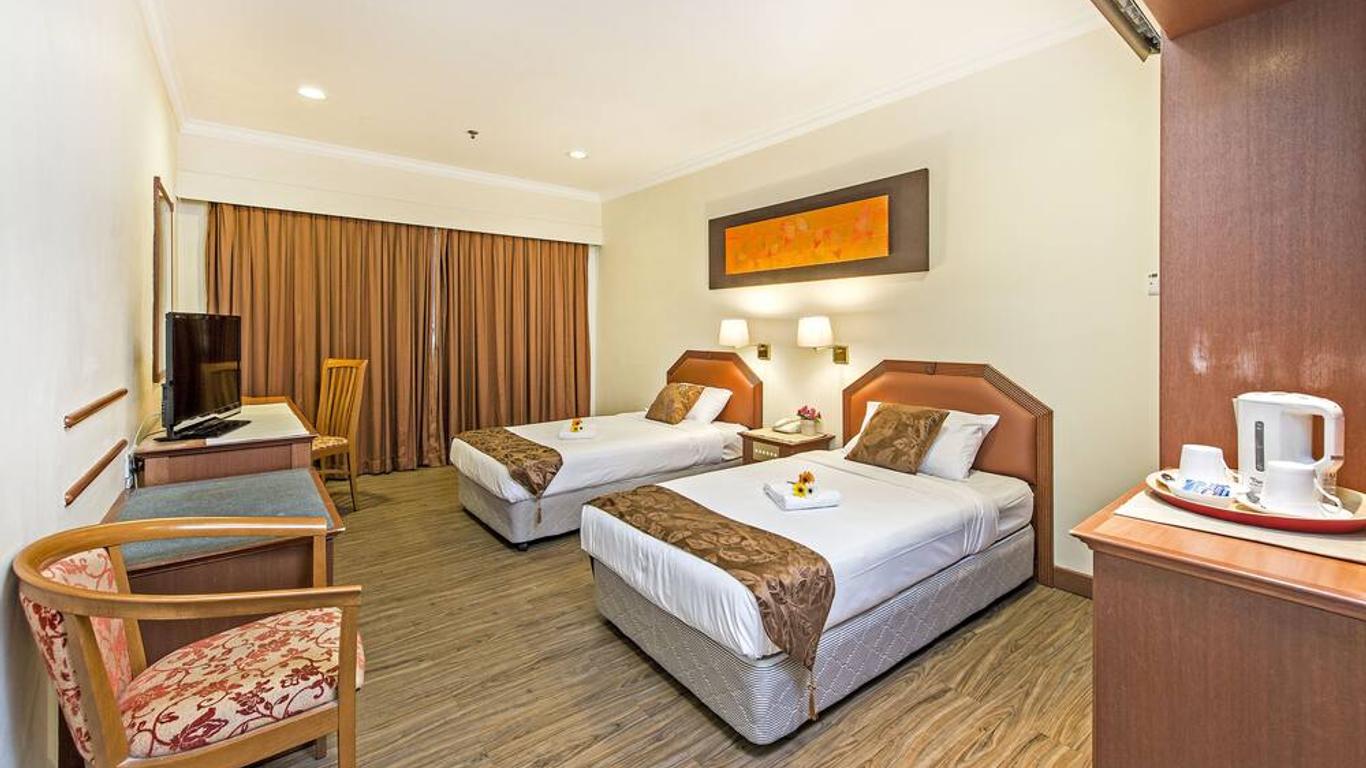 Hotel 81 Tristar