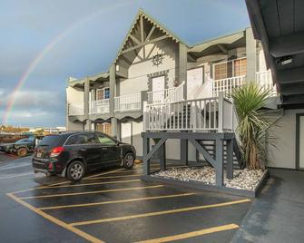 Moonlight Trail - King Studio Room at Wanderlust Inn, Pet Friendly - Ocean Shores - Κτίριο