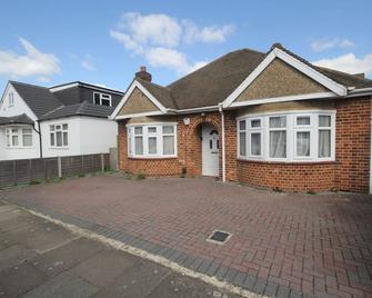 Deane House - Three Bedroom Detached Bungalow. - Ruislip - Building