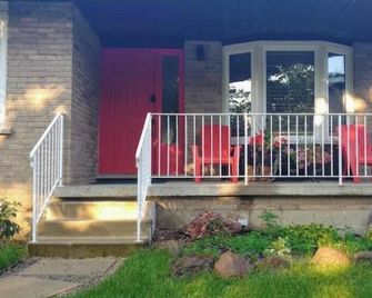 Birdsong Bungalow - Port Dover