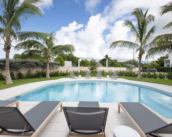 Floralee House in Key West - Key West - Piscina