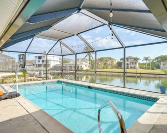 Private Pool, Patio & Peace: Marco Island Getaway - Marco Island - Pool