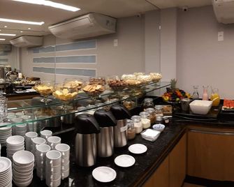 Dr. Marinho Apart Hotel - Vitória da Conquista - Buffet