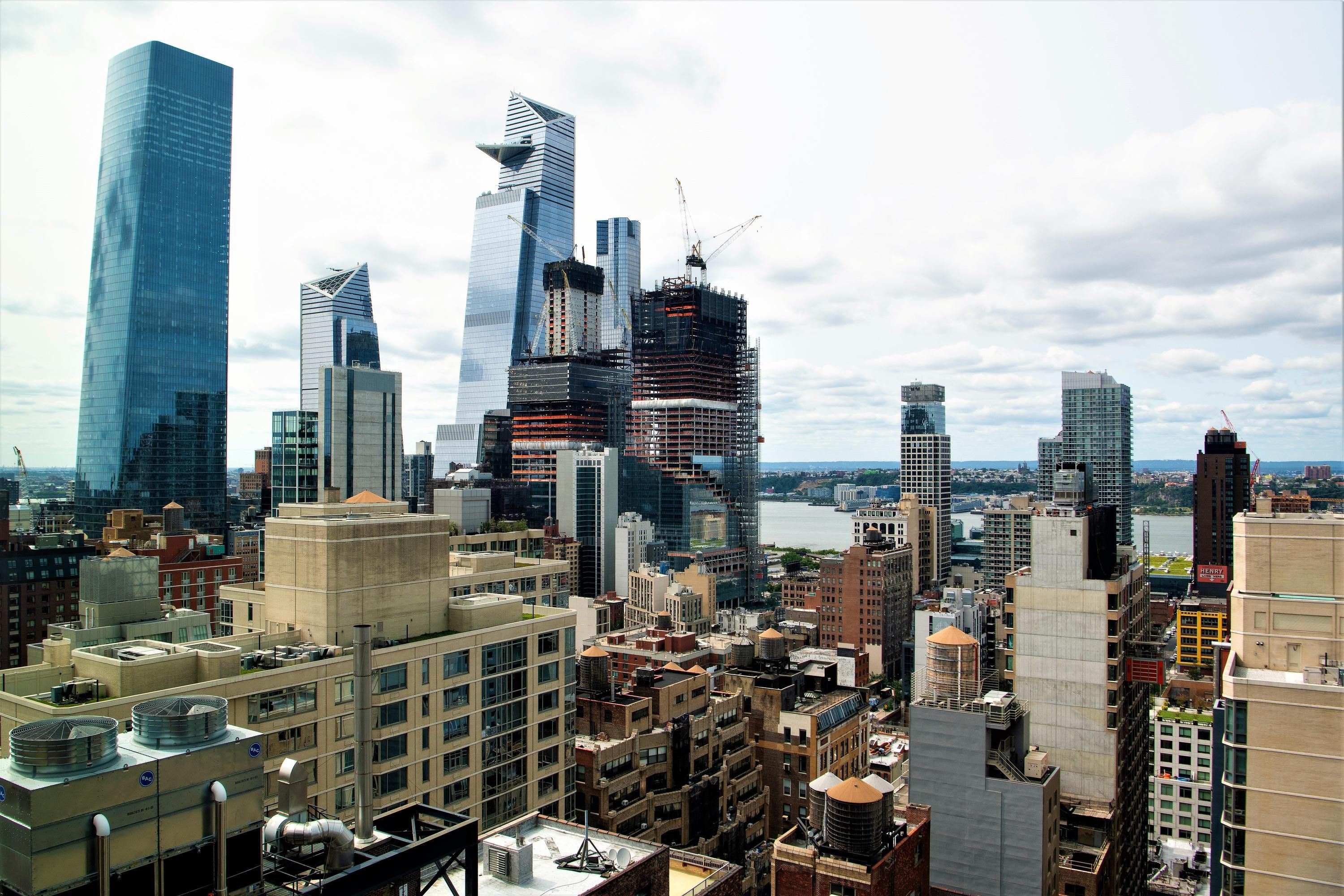 Holiday Inn New York City Times Square Ab 105 Hotels In New York Kayak