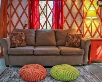 Yurt Glamping on the Quiet-side of Acadia National Park! - Southwest Harbor - Living room