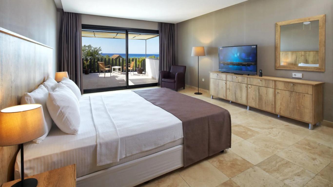 Aytas Hotel
