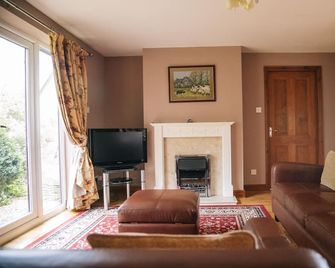 Dairyman's Cottage - 2 bedroomed bungalow in perfect rural setting. - Malpas - Sala de estar
