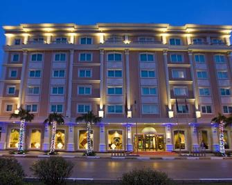 Latanya Palm Spa Airport Hotel - אנטליה - בניין