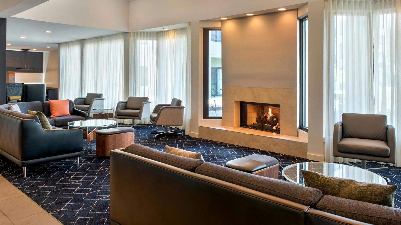 Courtyard by Marriott New Haven Wallingford