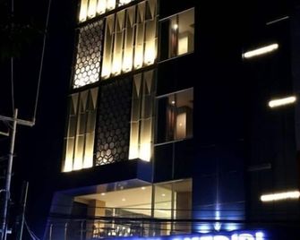 Citihub Hotel @kediri - Kediri - Building