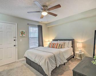 Auburn Condo with 2 Pools Less Than 2 Mi to University! - Auburn - Soveværelse