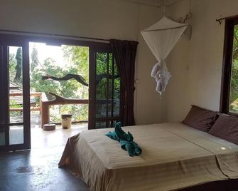 Poseidon Resort - Ko Tao - Bedroom