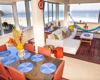 Panoramic Ocean View Apartment. Spacious & Centrally Located. Great Reviews! - 里約熱內盧 - 陽台